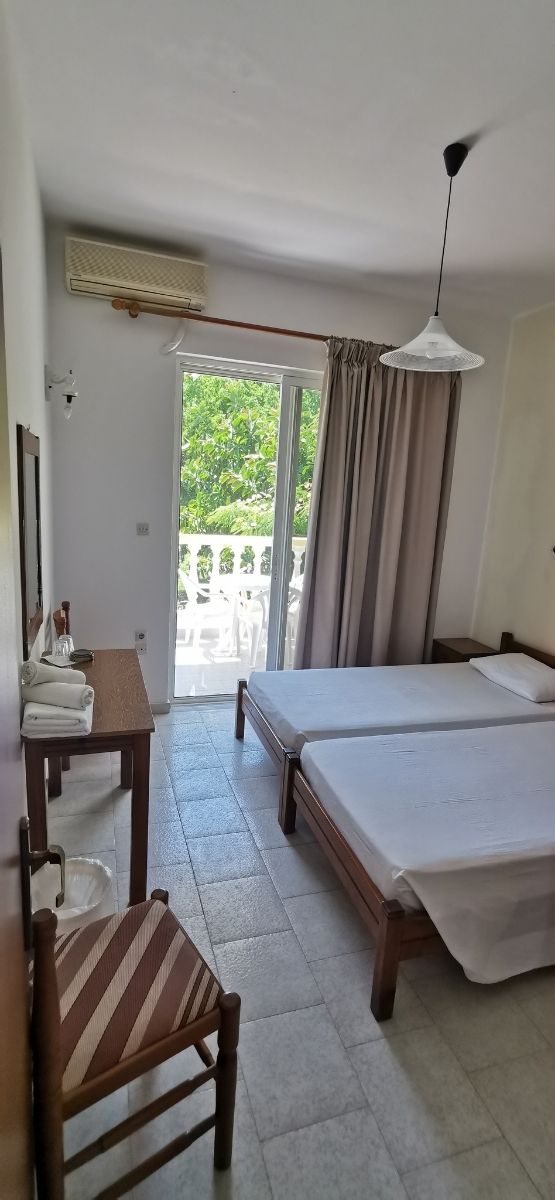 Familienzimmer, Balkon, Gartenblick